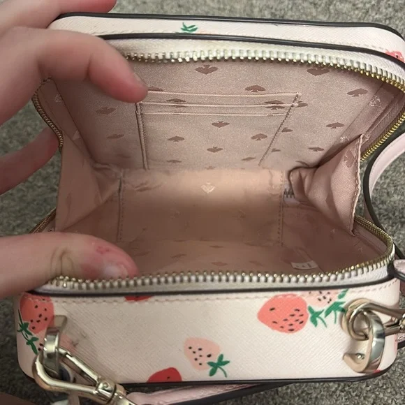 kate spade | Daisy Strawberry Crossbody Purse Bag - Picture 6 of 6